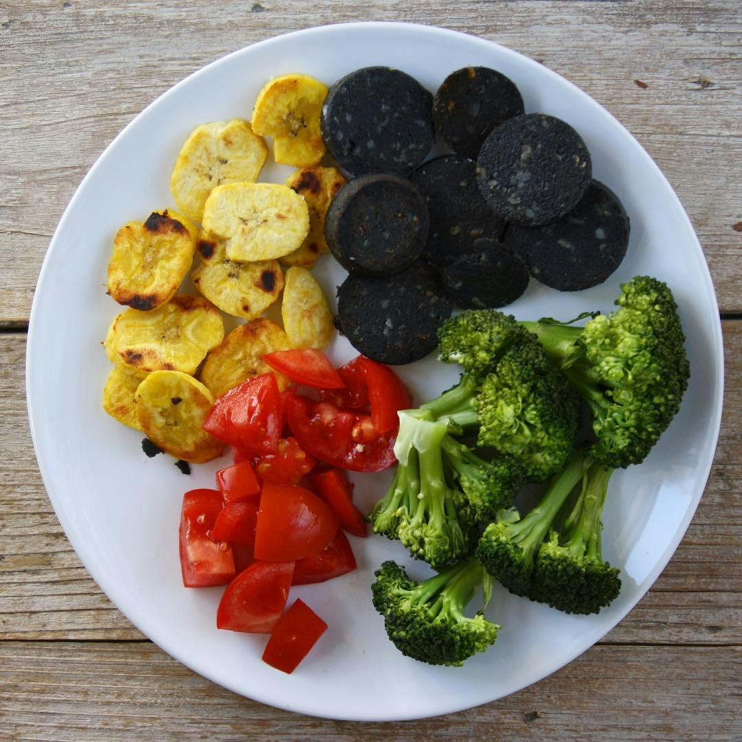Verduras con morcilla vegana recipe image