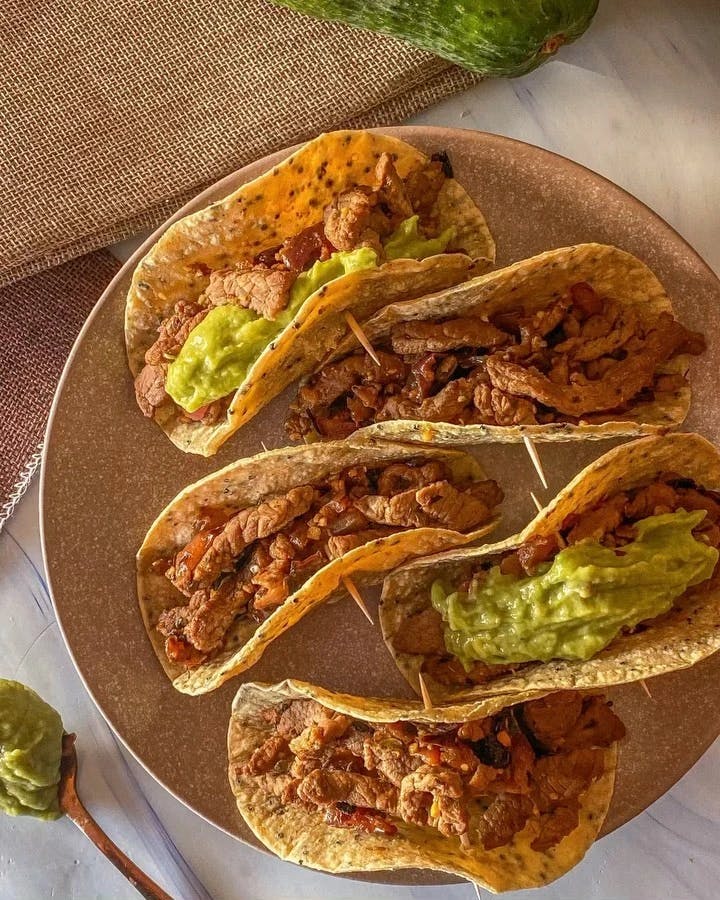 Tacos de carne  recipe image