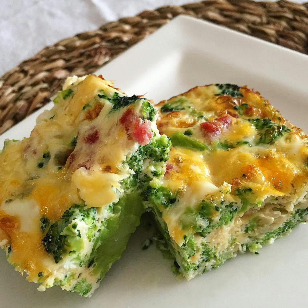 Pastel de brócoli recipe image